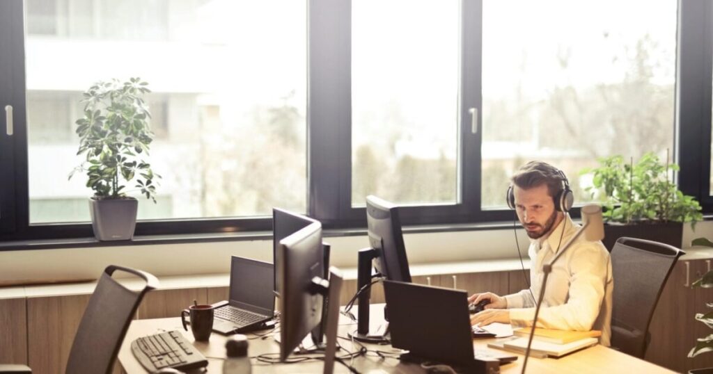 Greece champion of Europe in… Work on weekends