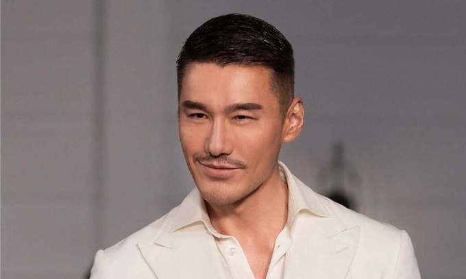 Chinese model Hu Bing robbed in Spain