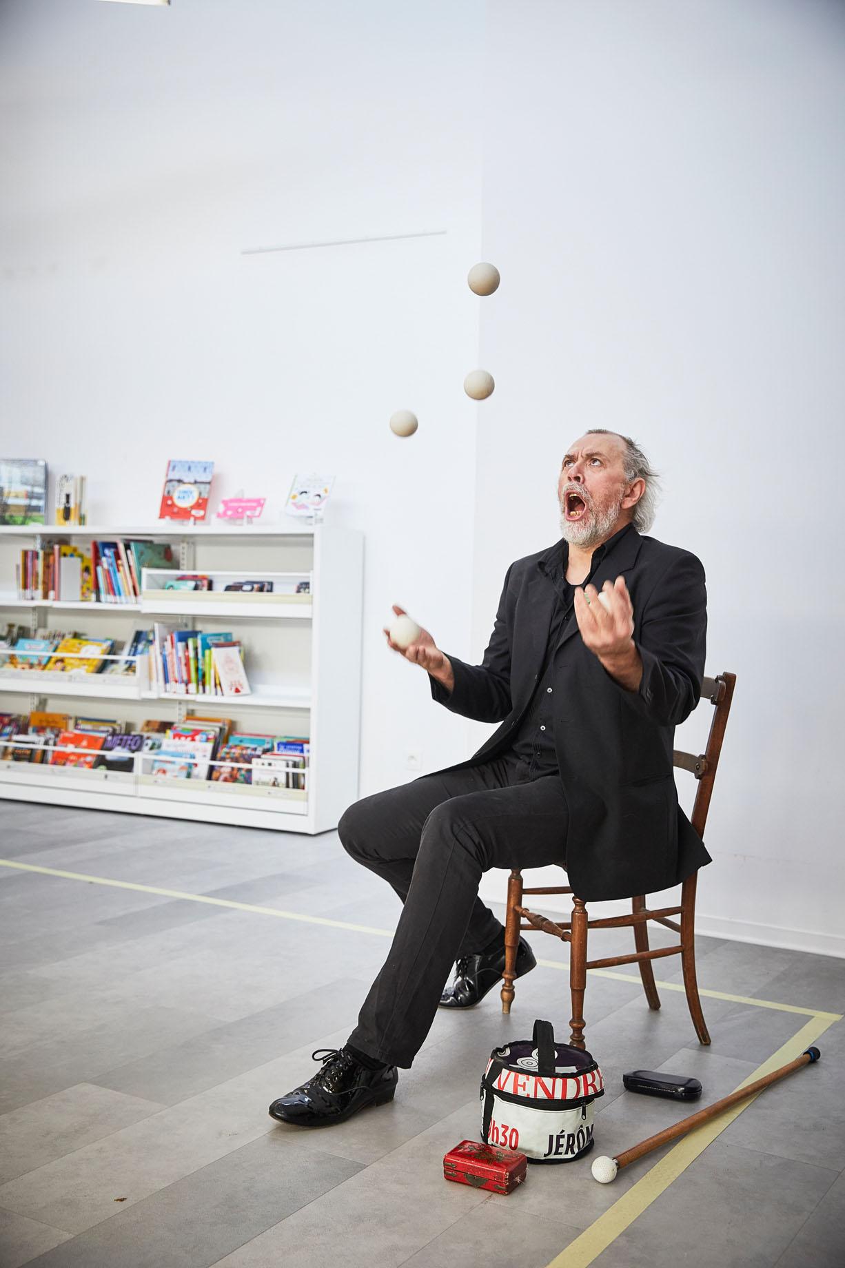 French juggler Jérôme Thomas