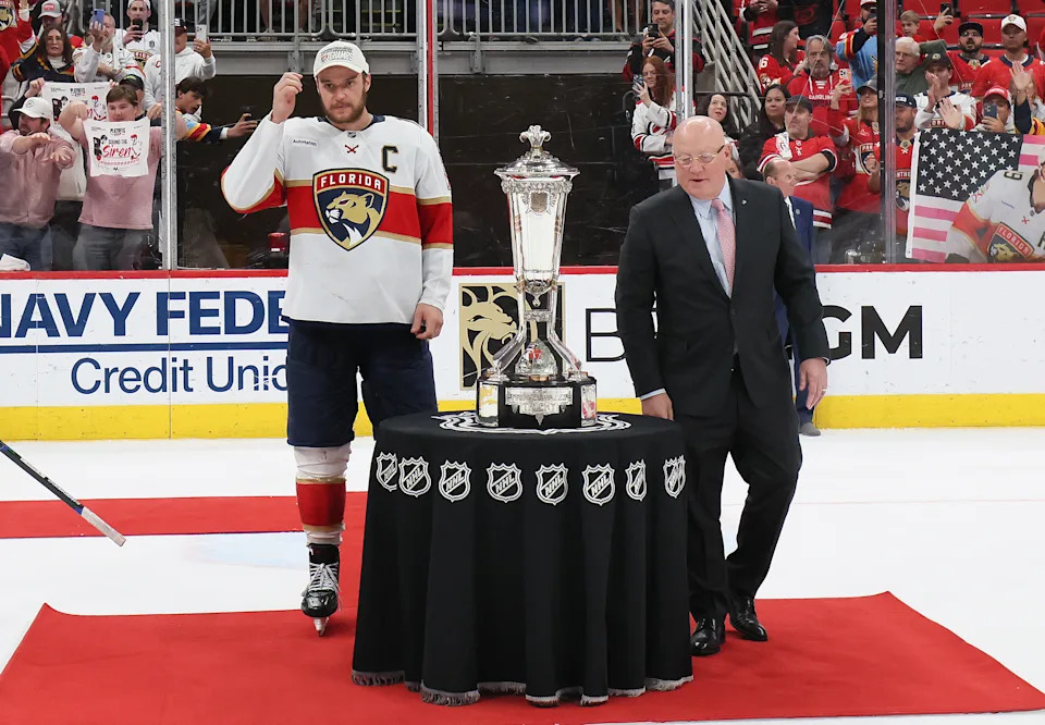 Captain Aleksander Barkov during the trophy presentation. (Bruce Bennett/Getty Images)