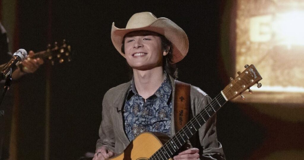 John Foster's girlfriend gets time in spotlight on 'Idol' | Entertainment/Life