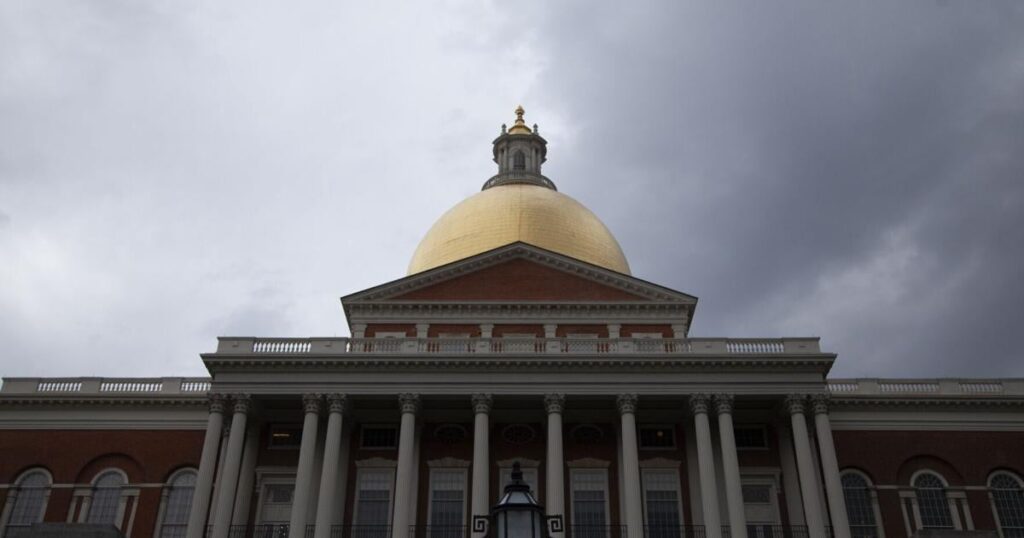 Massachusetts economists tentatively project weak growth ahead | Labor & Economy