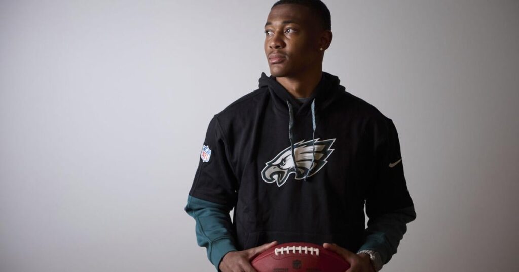 DeVonta Smith of the Eagles visits Spain as NFL ambassador ahead of 2025 game in Madrid | National Sports