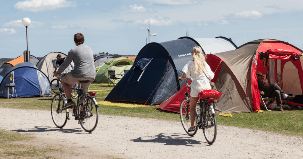 Only 42 percent of people in the Netherlands spend holiday pay on vacations Only 42 percent of people in the Netherlands spend holiday pay on vacations