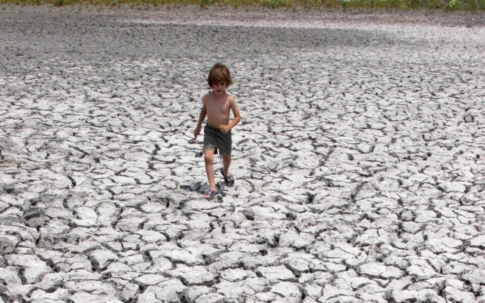 A cascade of irresponsibility  | eKathimerini.com