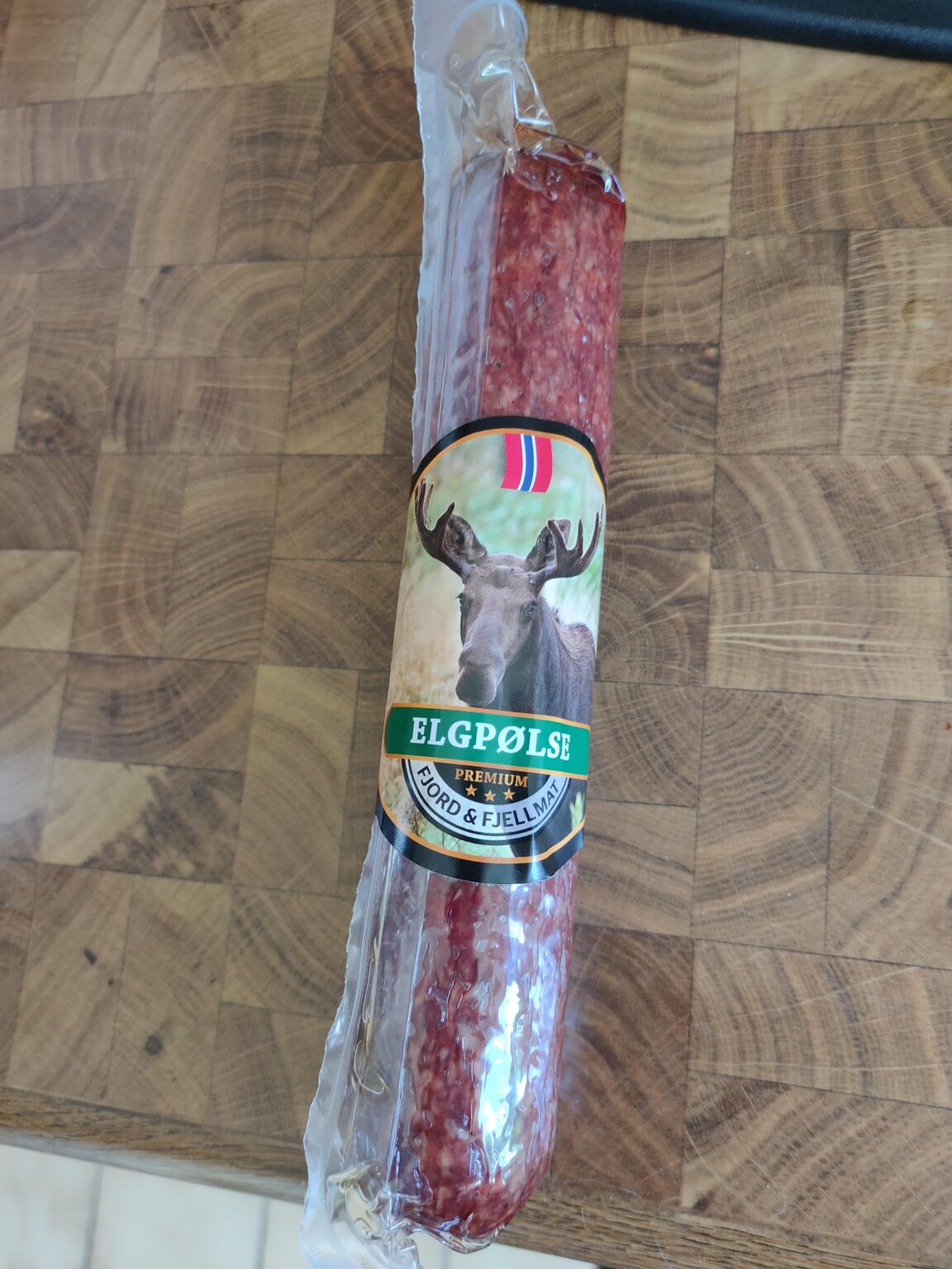 Elgpolse, a souvenir brought back by my girlfriend - Do we eat this raw or do we have to cook it?