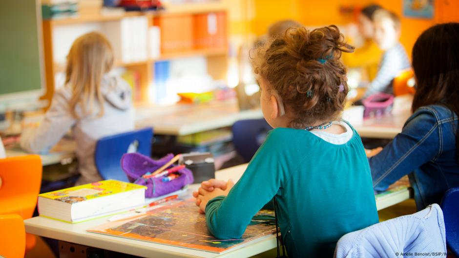 Children with hearing impairments struggle at school – DW – 05/15/2025
