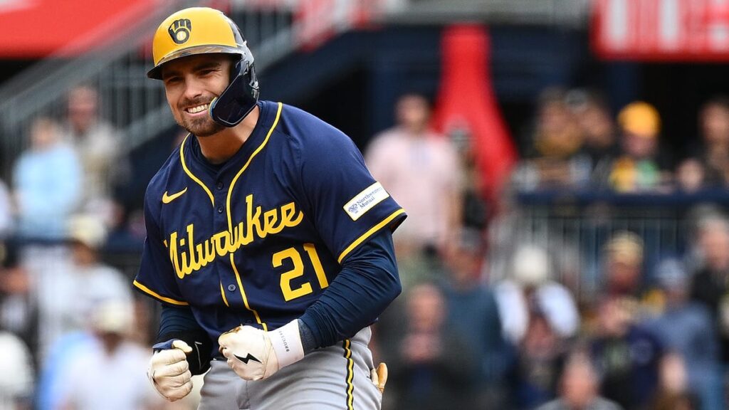 Brewers 6, Pirates 5: Milwaukee's offense finally delivers