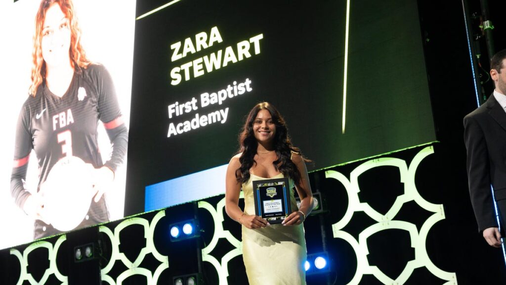 Southwest Florida's top athletes, teams honored at 2025 Sports Awards