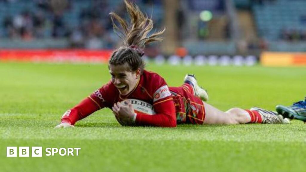 Claudia Pena: Spain international signs new Harlequins contract Travis Hunter and Shedeur Sanders at the 2025 NFL Draft
