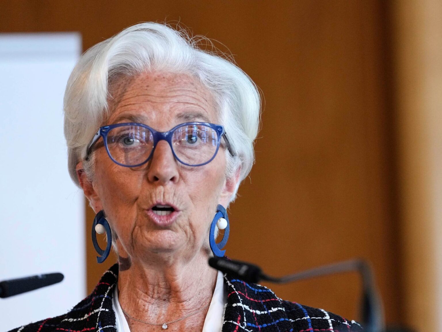 ECB’s Lagarde says euro could be viable alternative to US dollar | International Trade