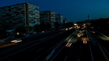 Madrid's M-30 ring road on Monday, during the power outage.