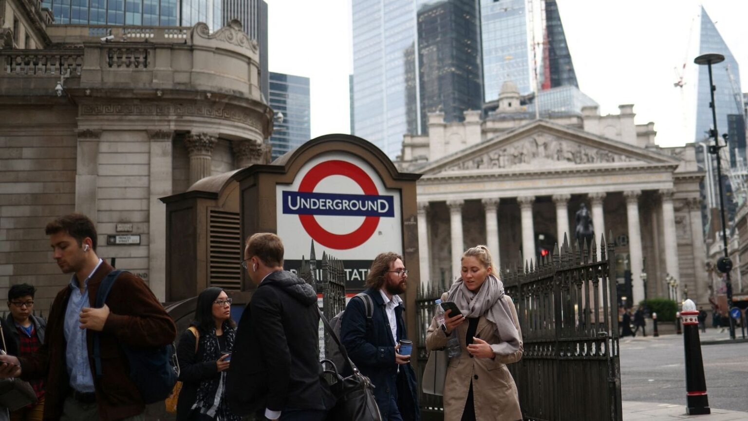 UK economy grew more than expected in first three months of 2025