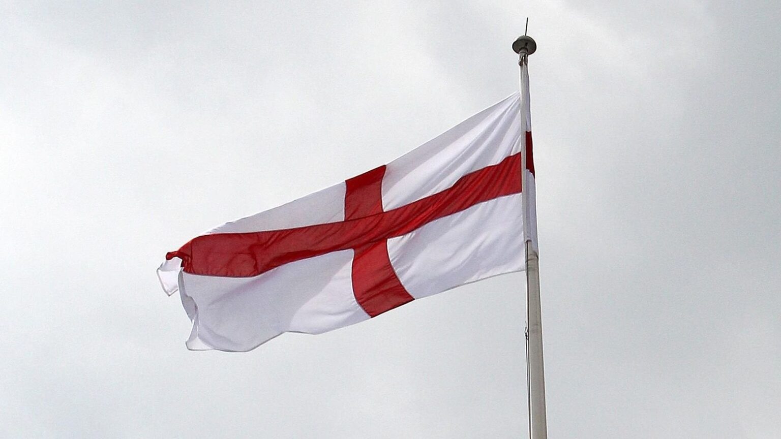 Reform pledges to ban all flags except Union Jack, St George's Cross and county flags on public buildings