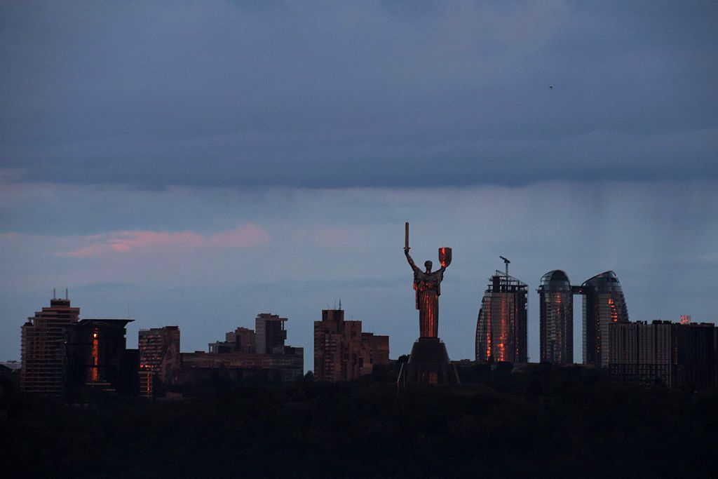 Russia launches mass attack on Kyiv, Ukrainian cities for second night in row