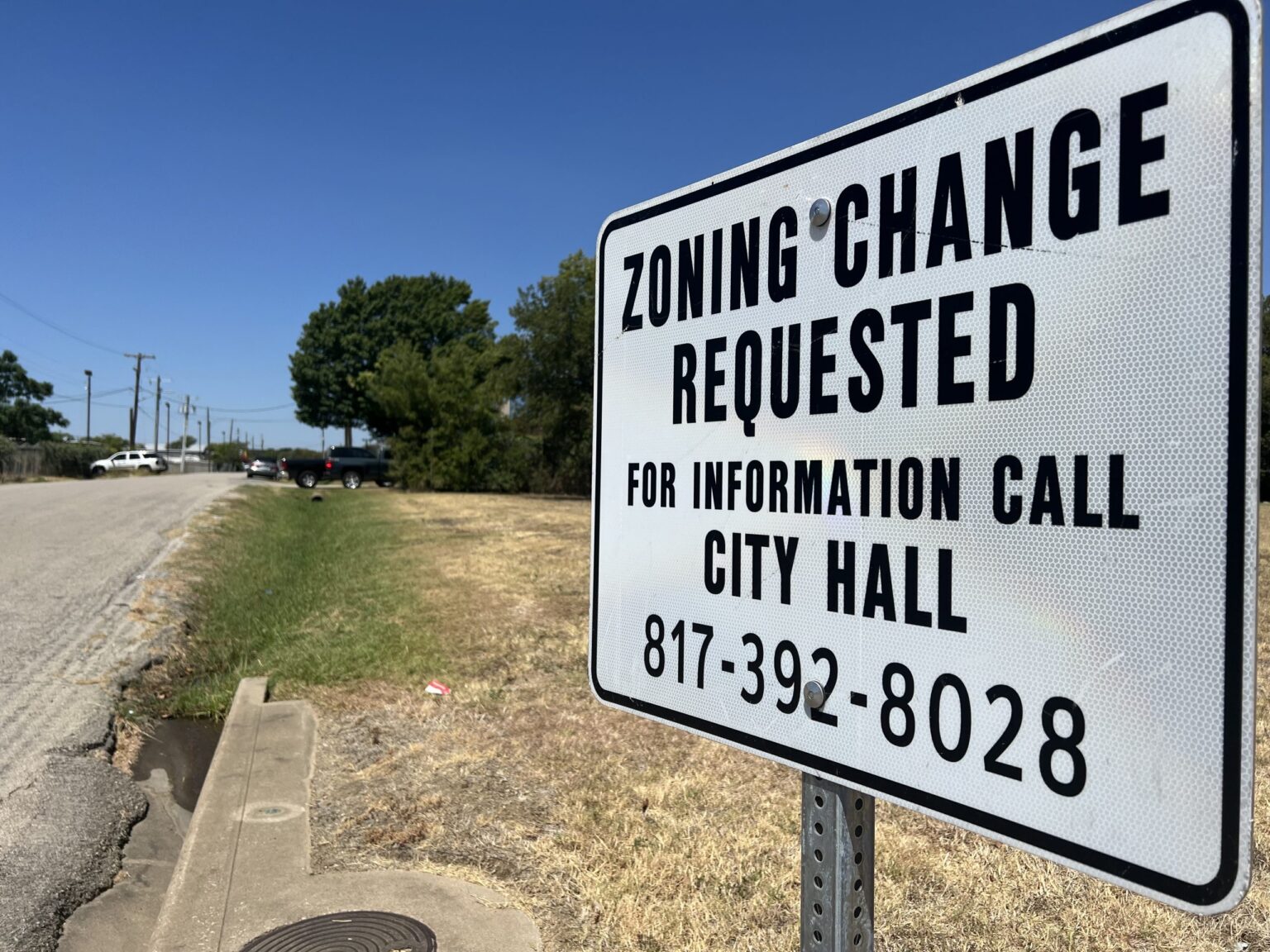 Fort Worth FedEx hub on track to extend permit amid environmental concerns, outdated zoning