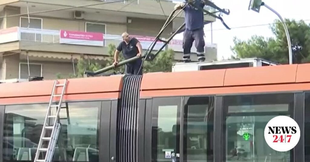 Glyfada: Truck Drived Cables of Tram - Traffic Traffic