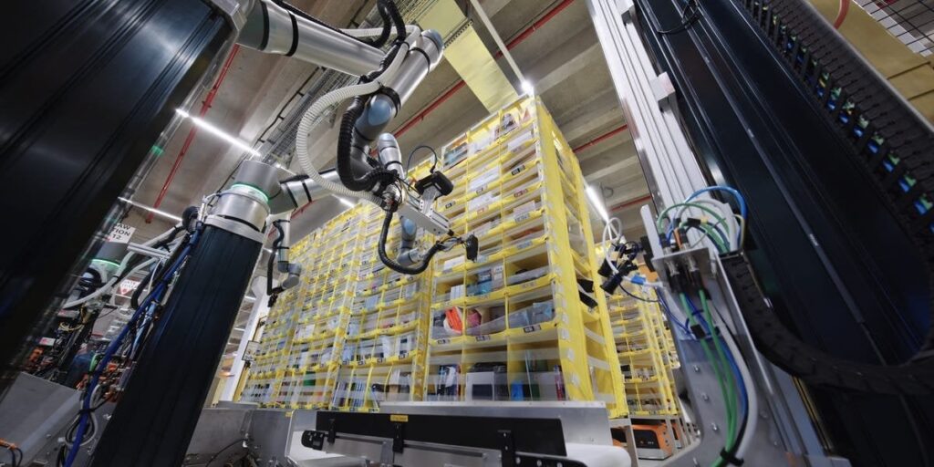 Amazon sees warehouse robots 'flattening' its hiring curve, according to internal document | When Amazon unveiled its new robot last week, it framed it as making frontline jobs safer and easier. What the company didn't mention is a broader ambition: to reduce its need to hire a lot more humans.
