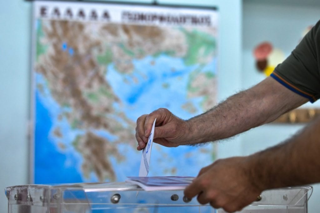 ND goes up because there is no other - poll shows political inactivity with a fragrance aroma