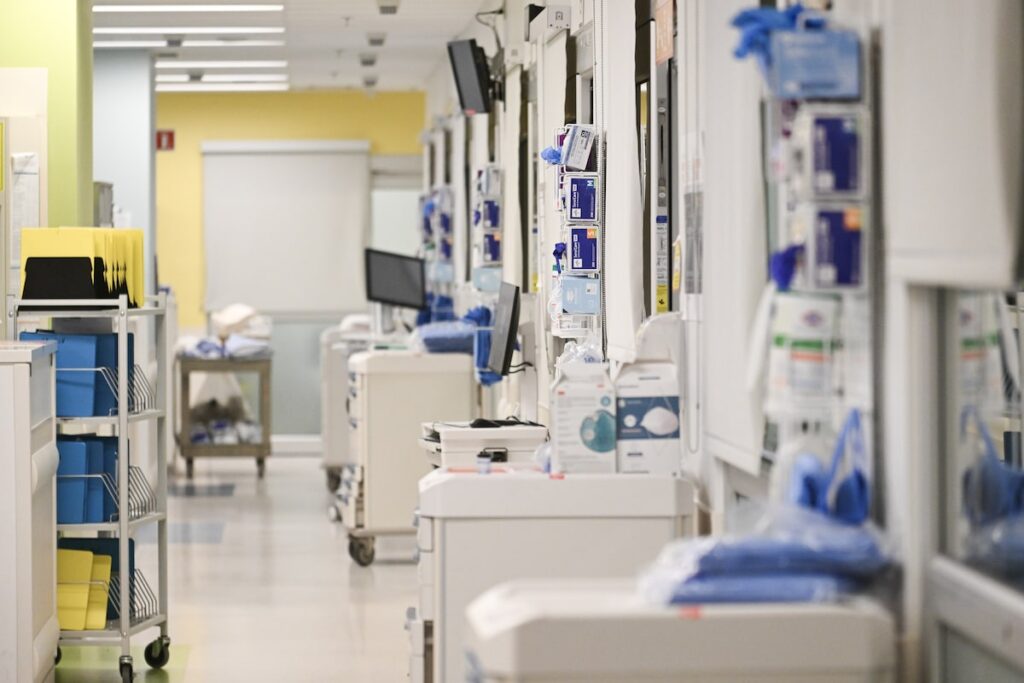 Hospitals across Canada installing weapons detection systems amid apparent rise in ER violence