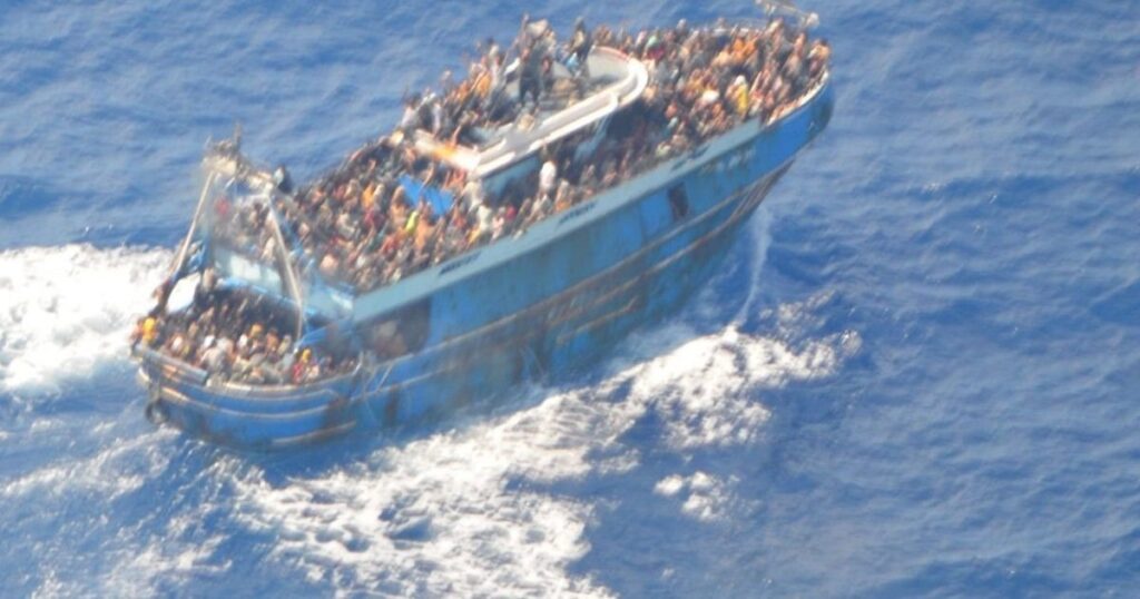 Pylos Shipwreck: Criminal Prosecution for Criminal Makery to 17 members of the Port - Announced by the then leader