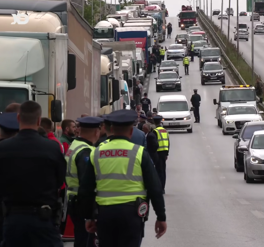 Kosovo Businesses Block Capital Entrances Demanding Delay of Electricity Market Liberalisation