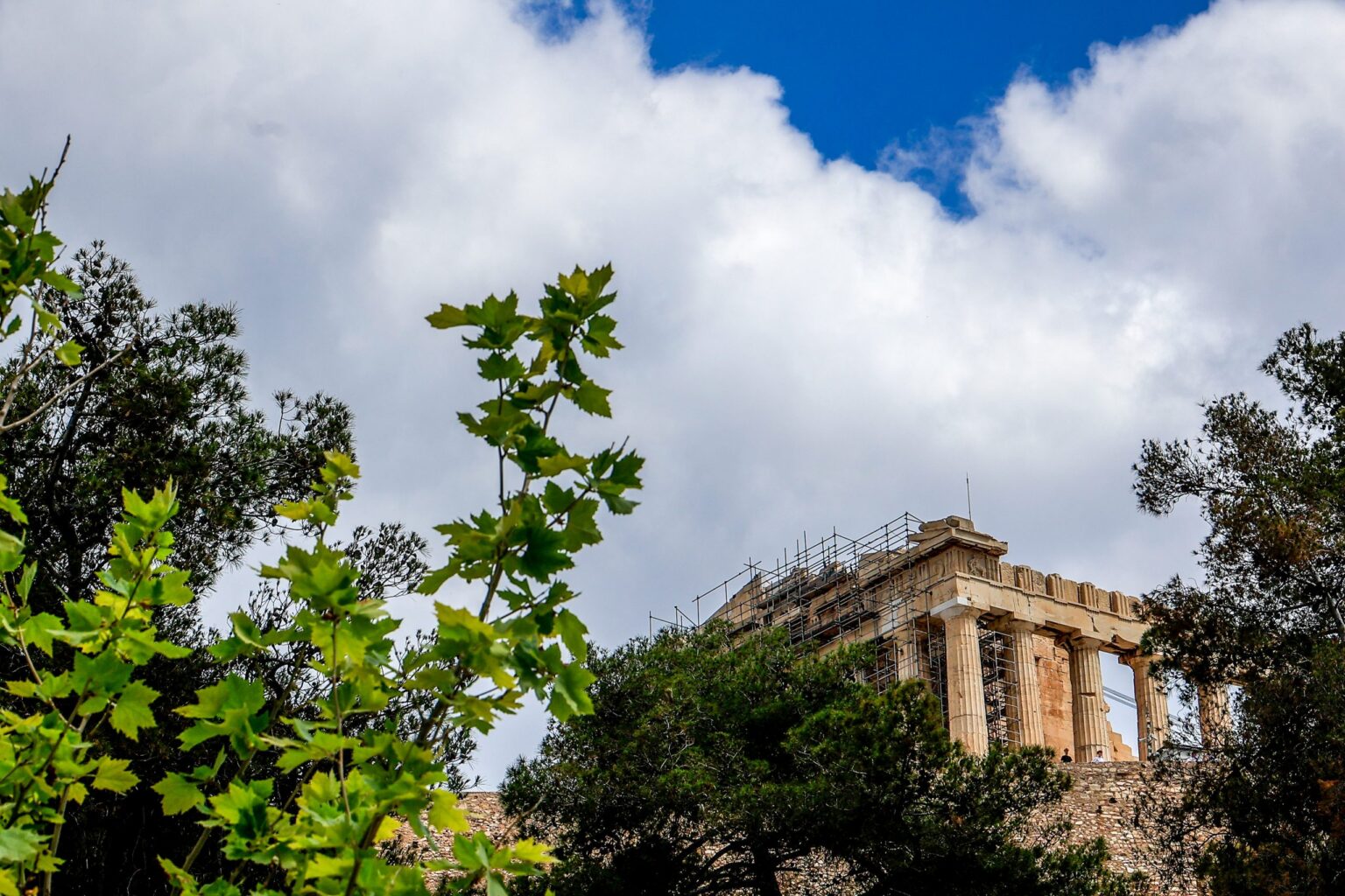 Showers, Storms, and Breezes Wednesday in Greece Showers, Storms, and Breezes Wednesday in Greece