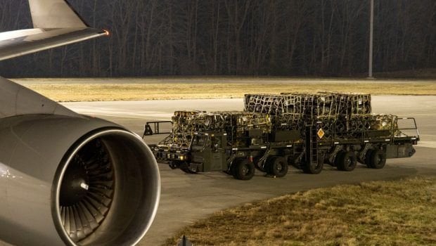 Ukraine: Kiev will be equipped with large -scale weapons - Moscow reacts | in.gr