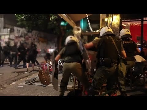 New video documentary from night of chaos in Exarchia: For 2 hours they broke, hit, captured people in bars, drowning the neighborhood in chemicals