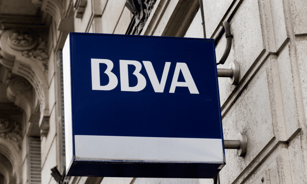 Spain’s CNMC Clears BBVA’s Bid for Banco Sabadell, With Conditions