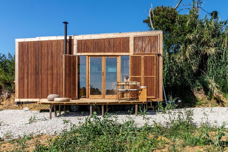 Between Wood Craftsmanship and Small-Space Design: Discovering the Work of Madeiguincho in Portugal - Image 1 of 22