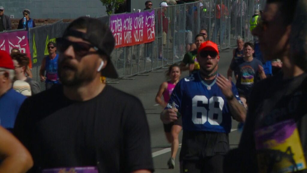 Former Seahawk Justin Britt runs first Bloomsday, shares mental health journey