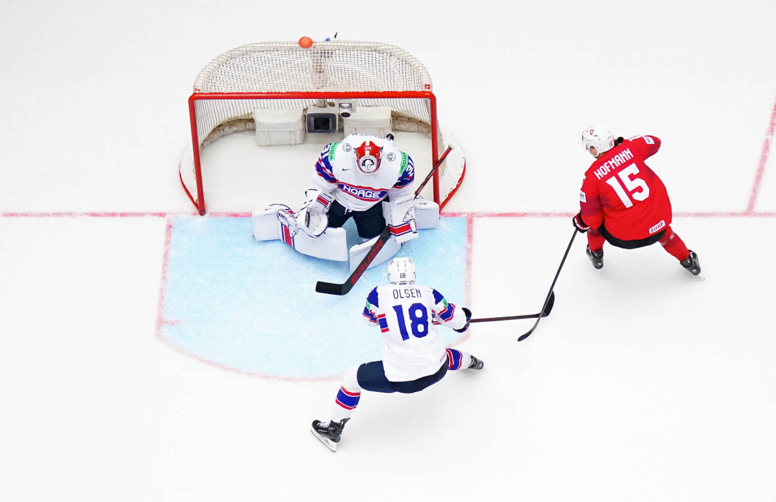 IIHF – Swiss ease past Norway IIHF - Swiss ease past Norway