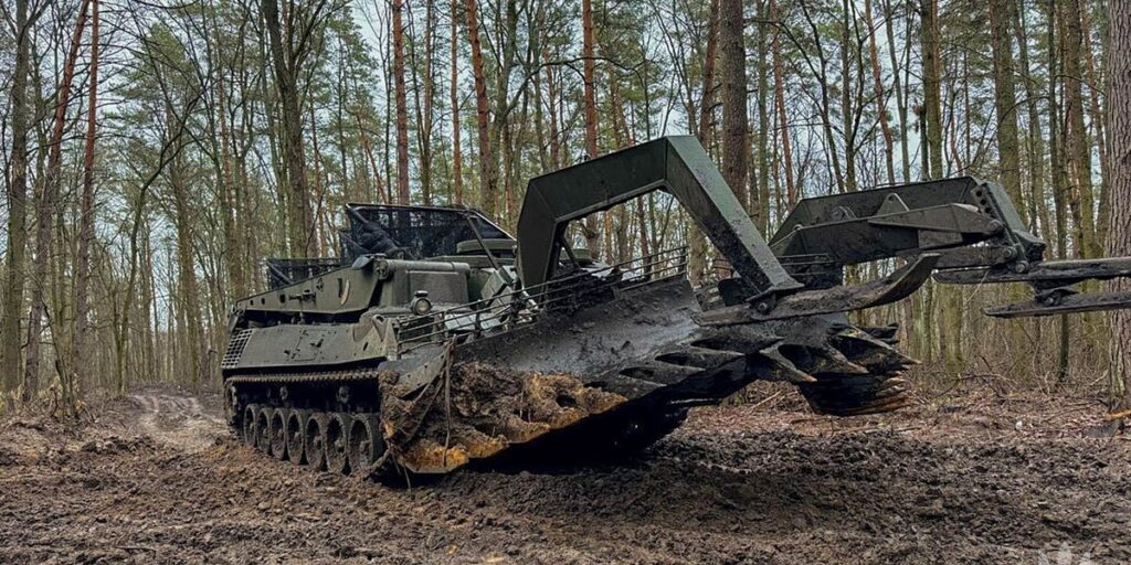 Ukrainian Engineers Just Breached Russia's Anti-Tank Defenses in Kursk, Kicking Off Another Incursion Onto Russian Soil