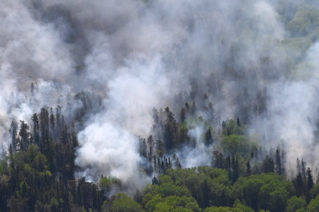 Wildfire smoke lingering but expected to clear, Environment Canada says