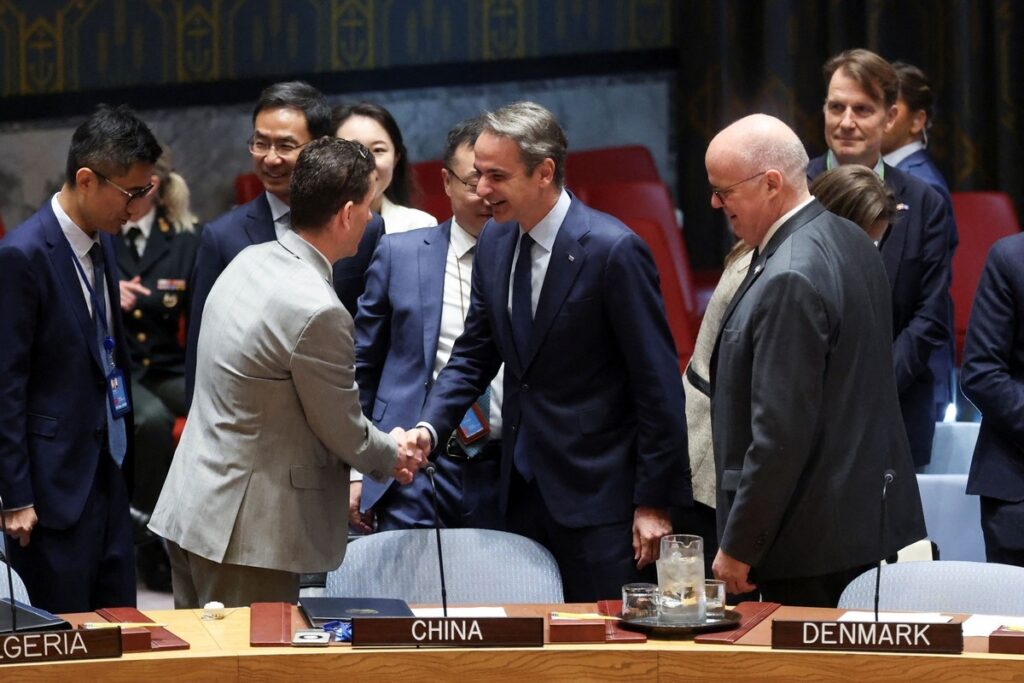 Mitsotakis Reaffirms Greece’s Role in Protecting Freedom of Navigation From Arrest to Removal: How the Deportation Process Works