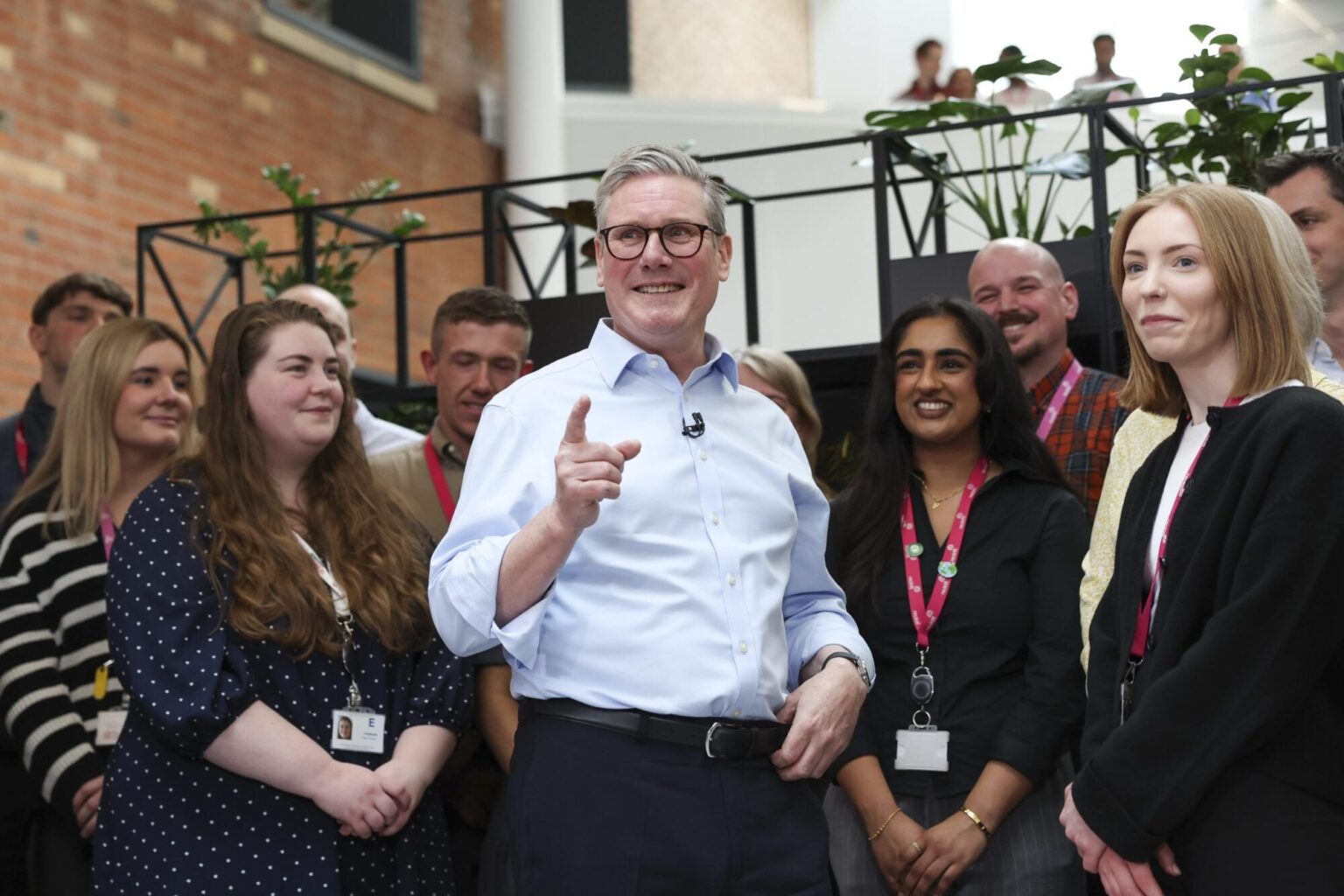 Labour announce 120,000 new training roles and apprenticeship to ‘upskill the national workforce’ - PoliticsUK