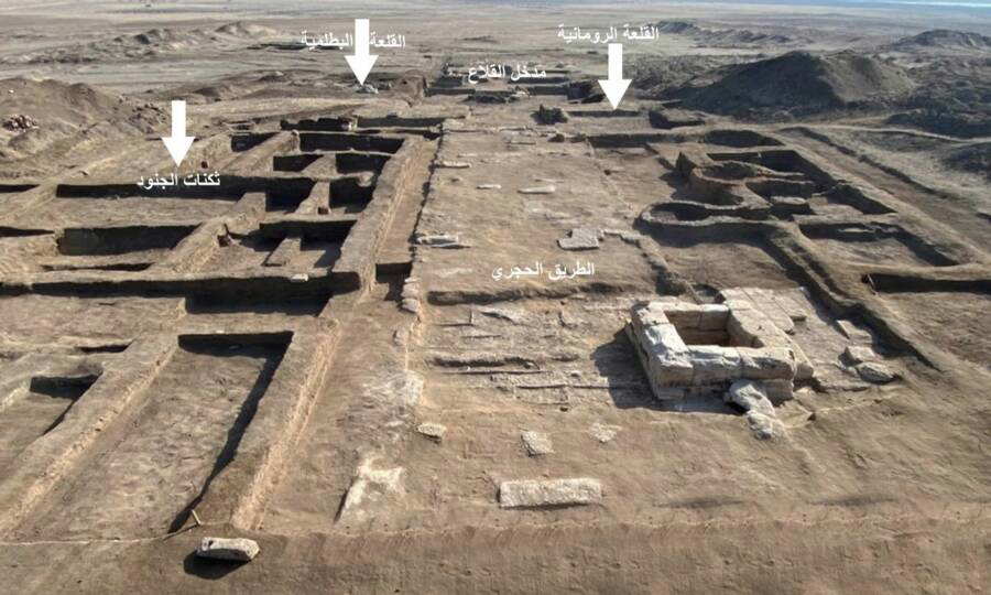 overview-excavation-site-fortress-east