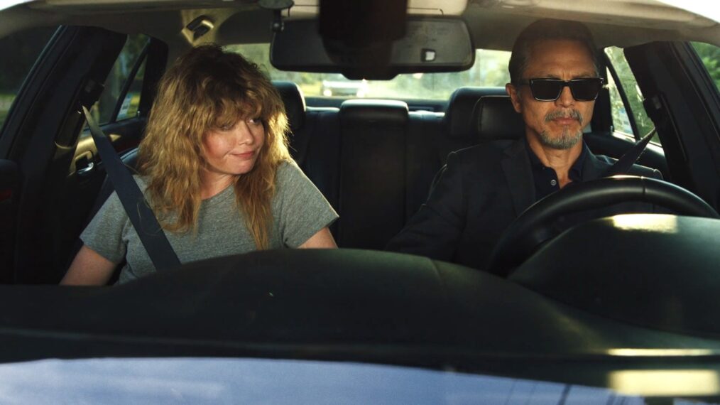 Natasha Lyonne and Benjamin Bratt in 'Poker Face' Season 1