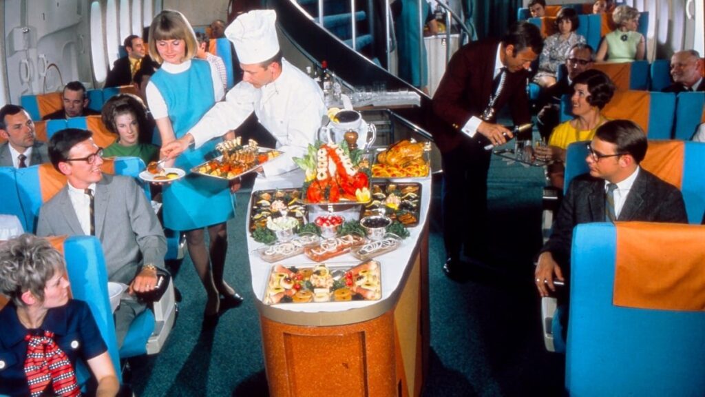 «Vintage Scandinavian Airlines food will make you furious with envy»