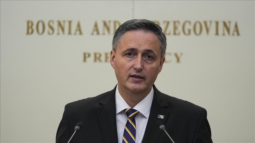 Bosnia and Herzegovina faces its most serious security threat since 1995: Denis Becirovic Bosnia and Herzegovina faces its most serious security threat since 1995: Denis Becirovic