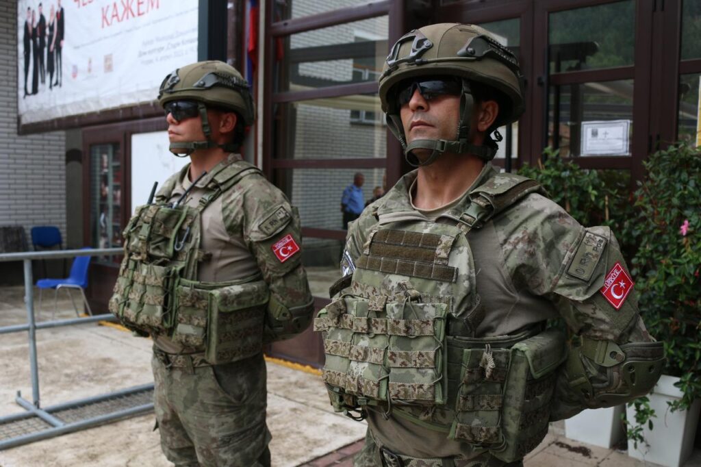 Türkiye to resume command of NATO’s KFOR mission in Kosovo in October Turkish Army soldiers take security measures around Zubin Potok district in Northern Kosovo upon the request of NATO Kosovo Force (KFOR) in Mitrovica, Kosovo on June 15, 2023. (AA Photo)