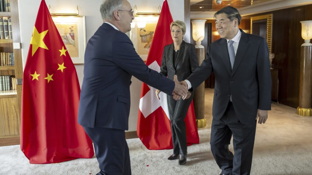 Tariff talks begin between US and Chinese officials in Geneva Tariff talks begin between US and Chinese officials in Geneva