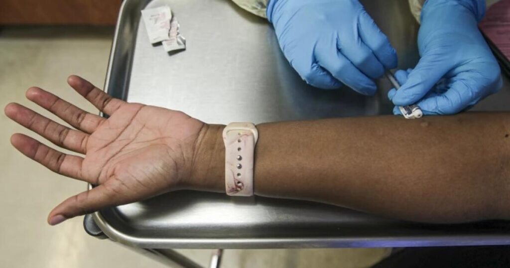 Health clinics make house calls on immigrant patients afraid to leave home