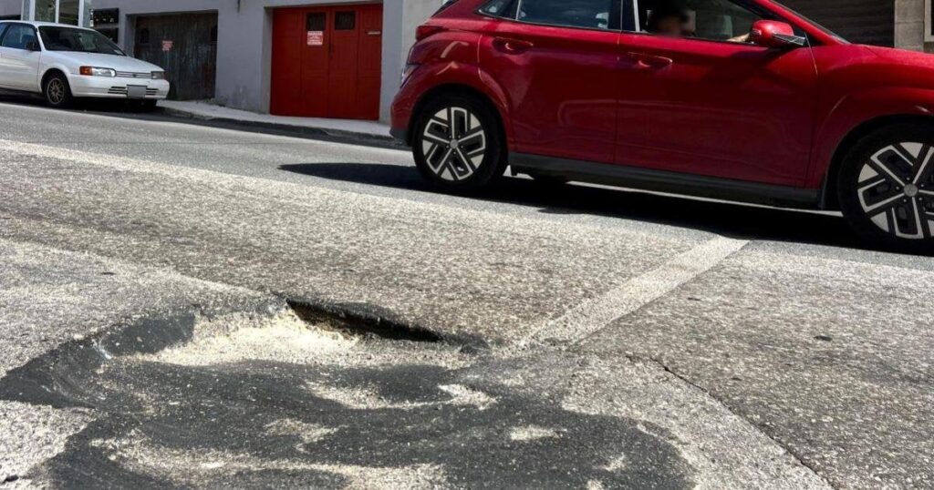 First thing I read this morning on the ToM: Fighting potholes....with penises. Good morning everybody! Have a great day!