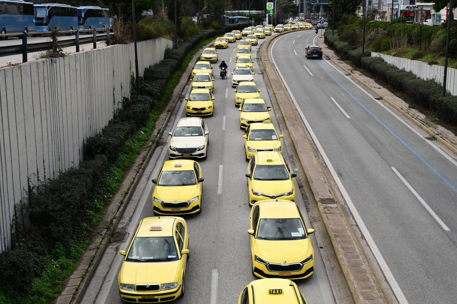Taxi Owners: "Yes" in collaboration with the state for subsidized nights Friday-Sunday