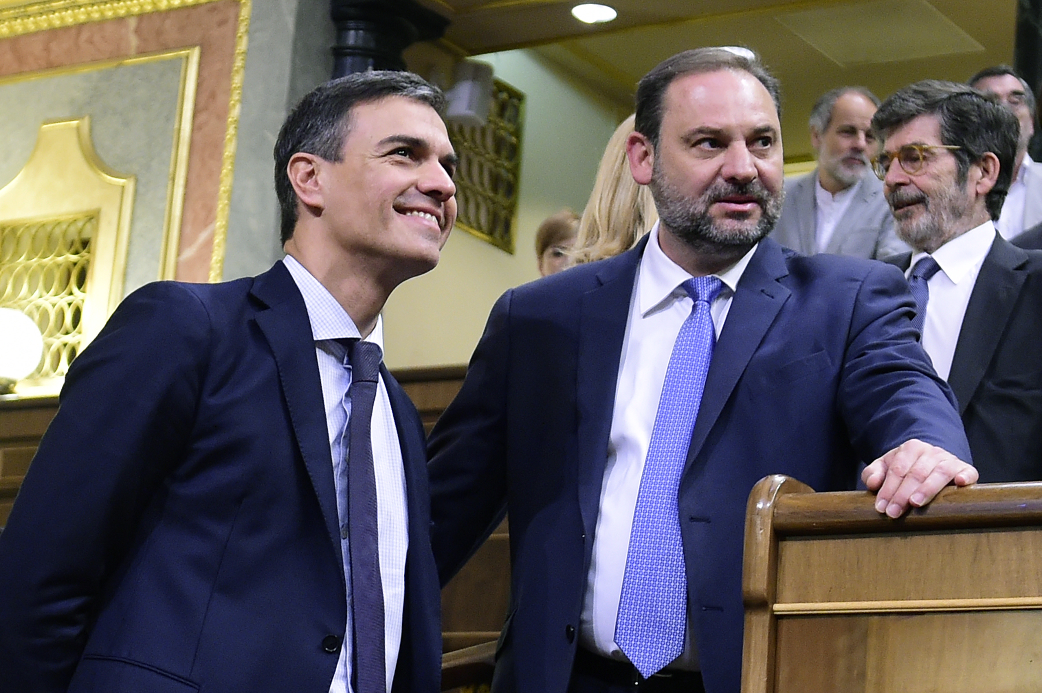 Pedro Sánchez and José Luis Ábalos arriving at the Spanish Parliament for a no-confidence debate.