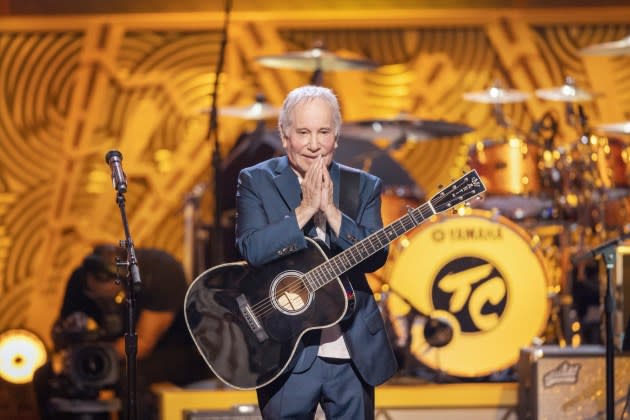 Simon onstage in 2022. He's currently in the midst of a victory-lap tour that stopped at New York’s Beacon Theatre on Monday night. - Credit: Photo by Christopher Polk/CBS via Getty Images