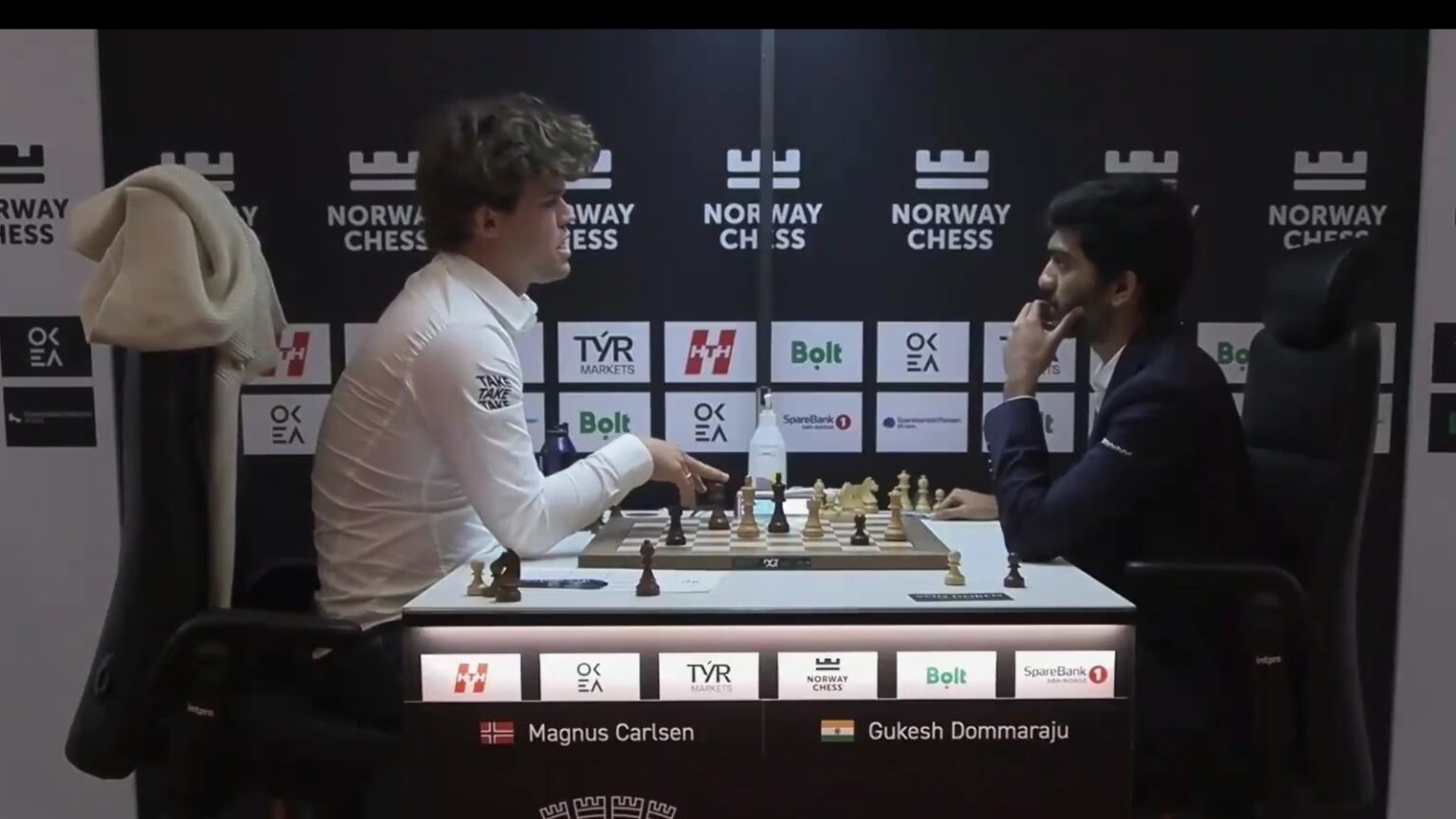Magnus Carlsen apologises to Gukesh, pats his back after table-banging outburst at Norway Chess