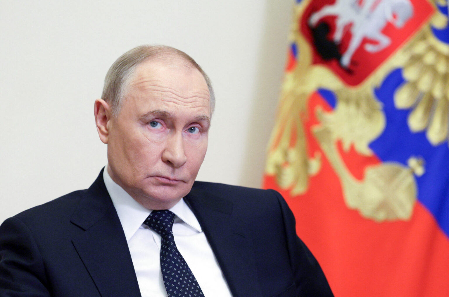 Putin Warned of Dual Threat to Russian Economy: ‘Countdown to a Crisis’ Vladimir Putin